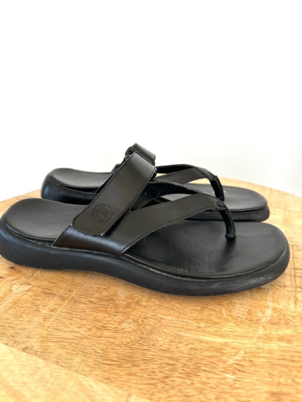 Rockport Black Thong Sandals, Flat Heels, Leather Upper with Rubber Sole